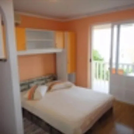 Apartment Seafront Pretner Orebic